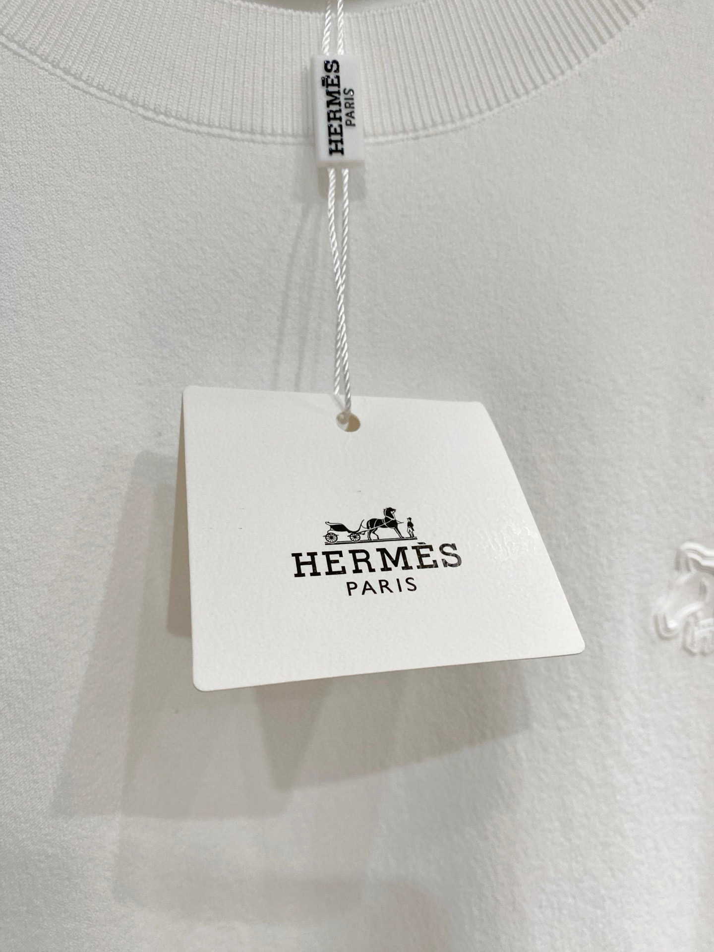 爱马家 官网26春夏原厂进口伊力特面料超级舒适 颜色 ：黑 白 蓝三色码数: 48-56型号：2614