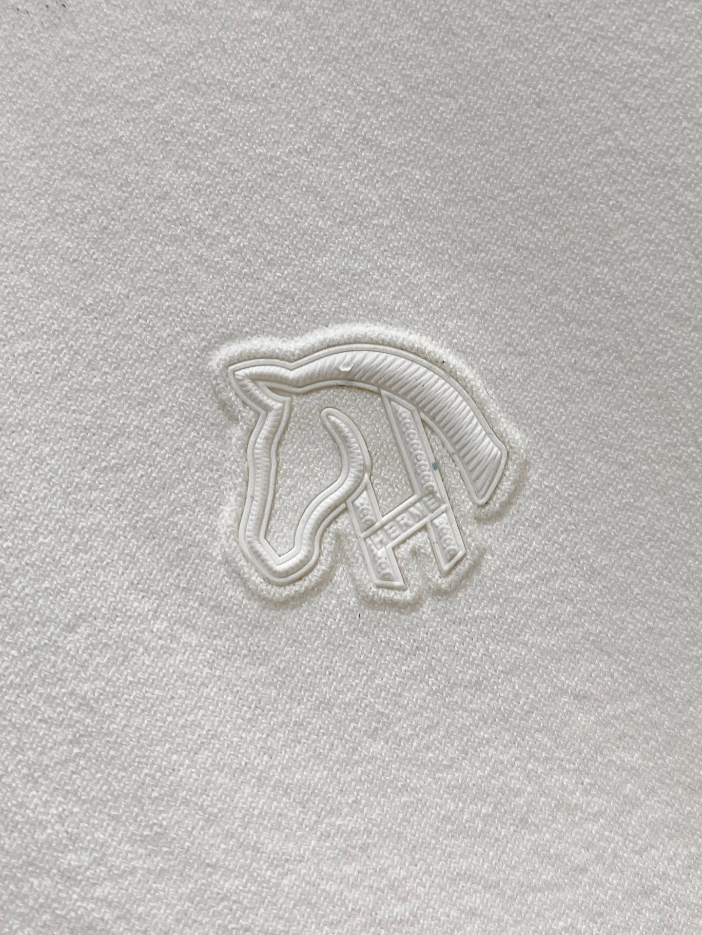 爱马家 官网26春夏原厂进口伊力特面料超级舒适 颜色 ：黑 白 蓝三色码数: 48-56型号：2614