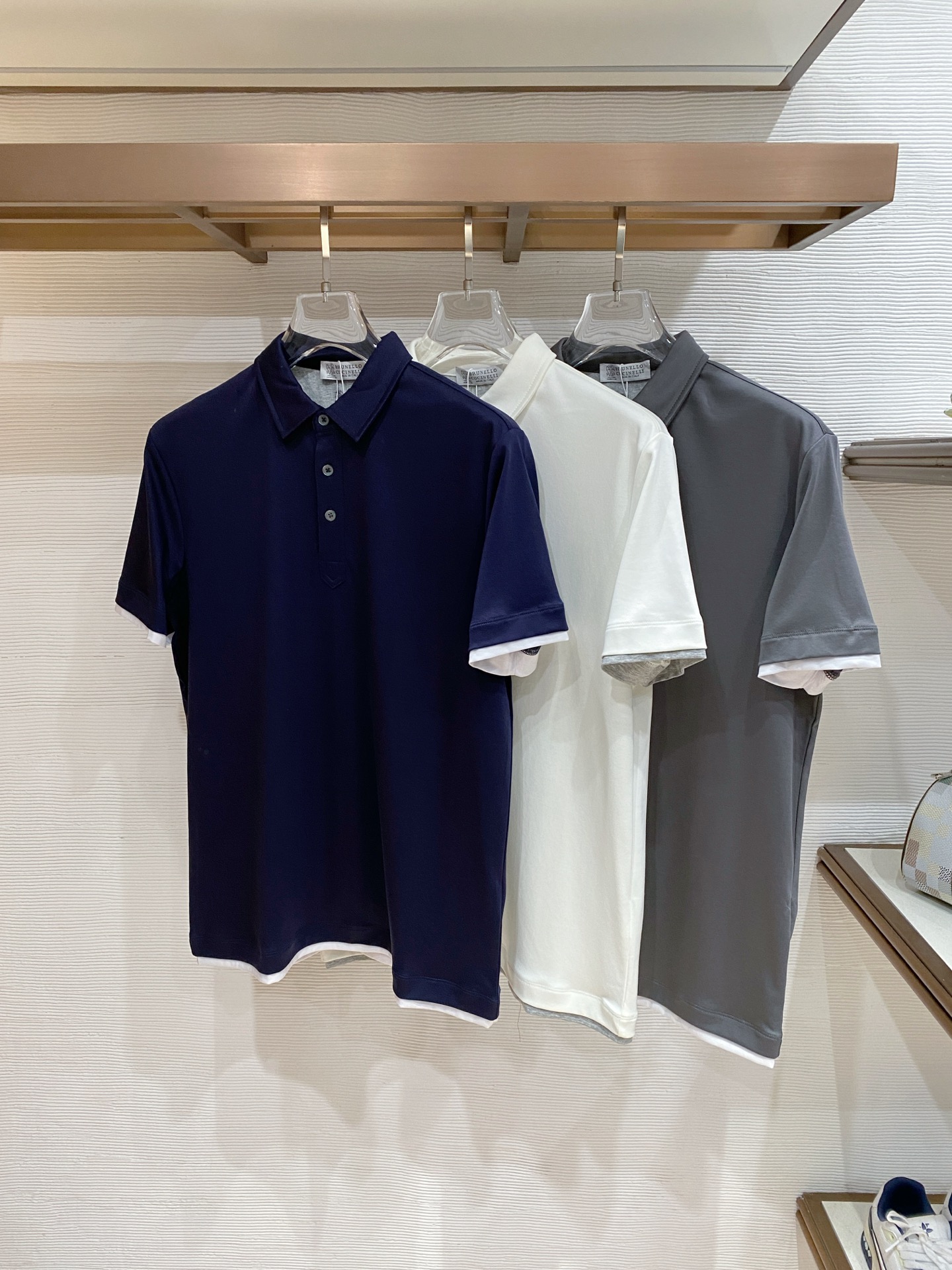 Brunello Cucinelli 26春夏官网新品翻领短䄂POLO颜色：米白 灰色 蓝色码数：M-3