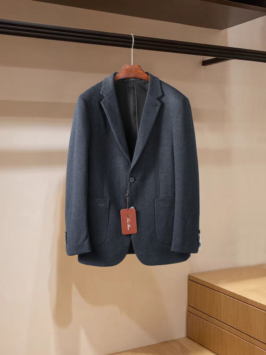 秋冬新款Loro Piana诺 u翩雅  老钱推荐 商务通勤 休闲西服 很好搭配的一款 面料采用 羊毛混纺材质  码数：
