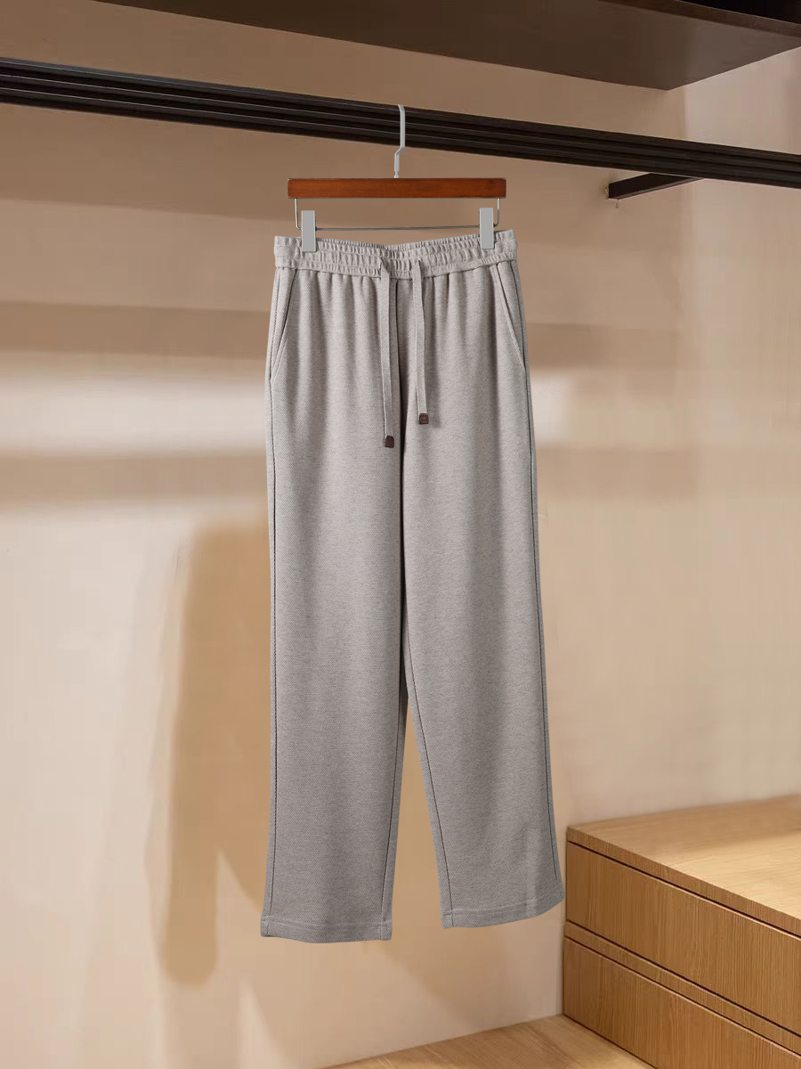 Zegna 杰尼亚26秋冬针织套装软糯又轻柔 穿搭场景全覆盖。 码数：48-58现货秒发  颜色：藏青 灰色 咖色 型号