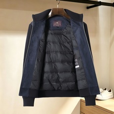Loro Piana-诺悠翩雅# 26秋冬时尚立领麂皮拼接针织夹克羽绒服、内冲白鸭绒,轻薄有型,上身不臃肿,颇具意大利典 Loro Piana-诺悠翩雅# 26秋冬时尚立领麂皮拼接针织夹克羽绒服、内冲白鸭绒,轻薄有型,上身不臃肿,颇具意大利典