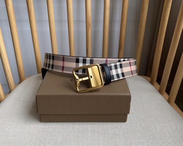 Burberry Reversible Belt in Signature Check with Palladium-Plated Buckle