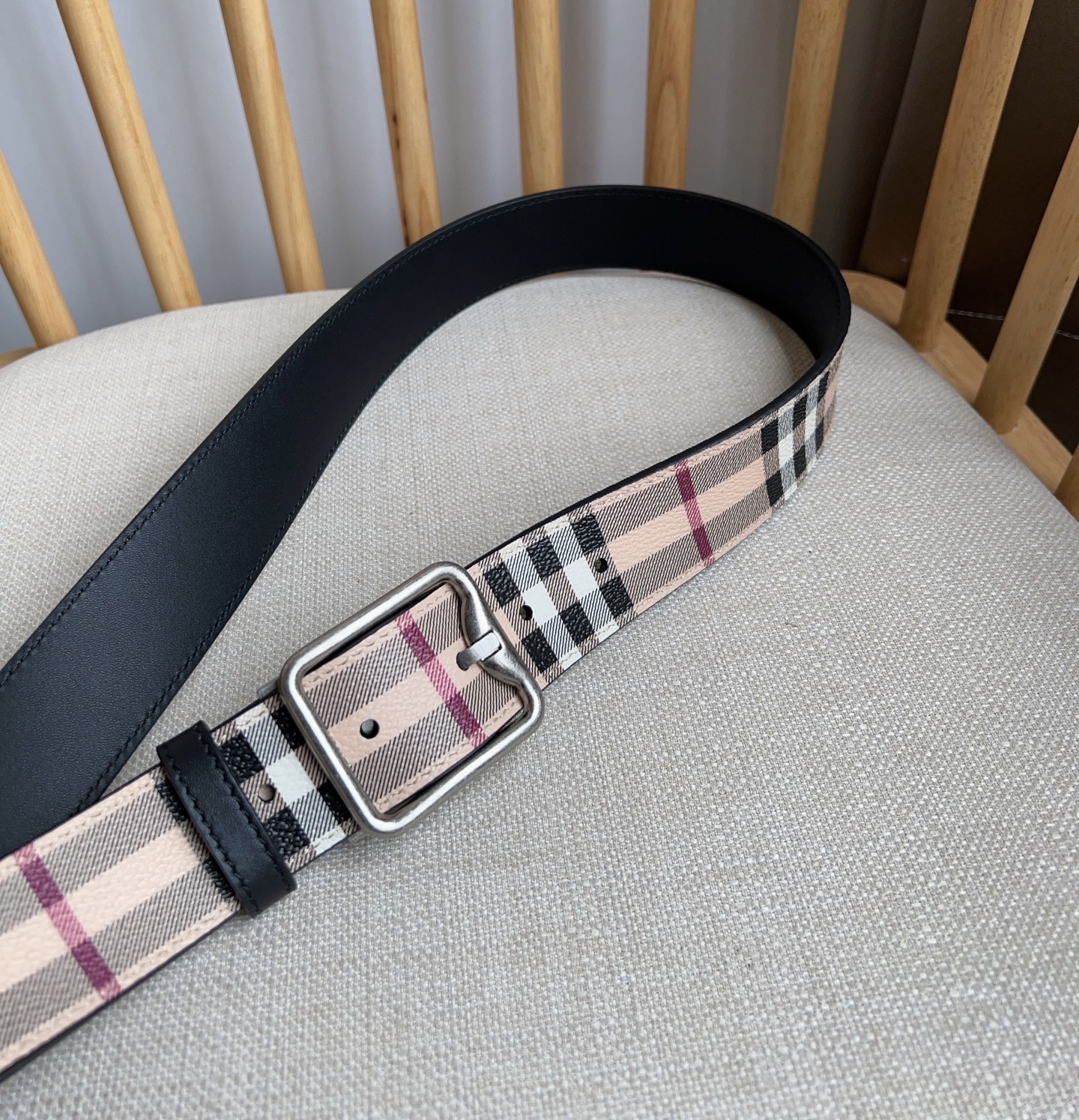 Burberry Reversible Belt in Signature Check and Smooth Leather, Palladium Buckle 9 i1748268644029 1766 0 7