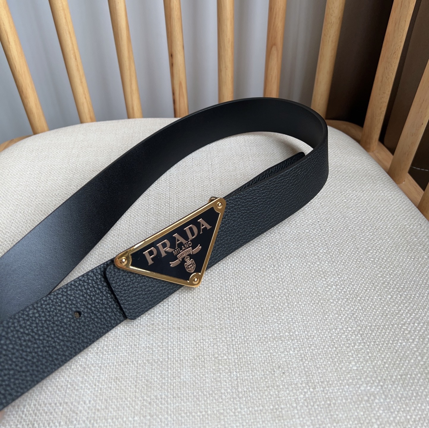 Prada Buckle Leather Belt with Iconic Logo 9 i1749214105399 4781 0 7