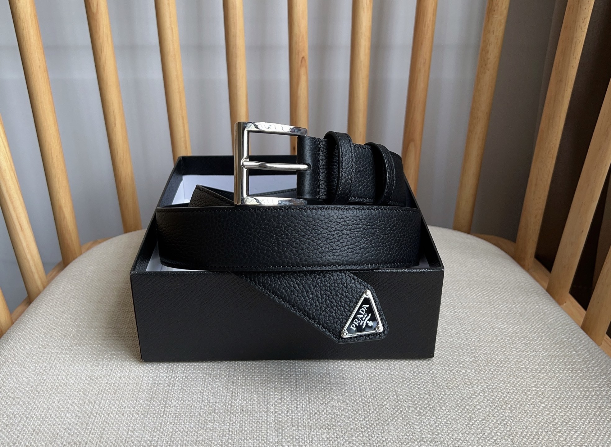 Prada Leather Belt with Enamel Triangle Logo - Stylish & Durable 6 i1749400235152 6648 0 4