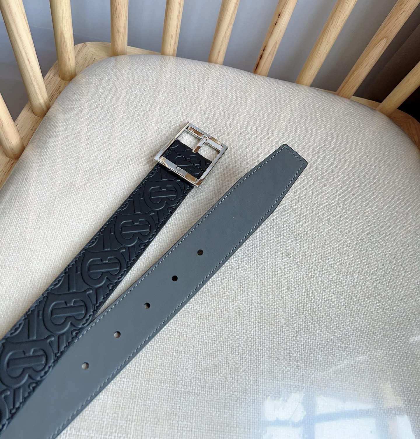 新款 Burberry巴宝莉专柜同步上新意大利制腰带 3 5cm 精致优雅 简单大方
