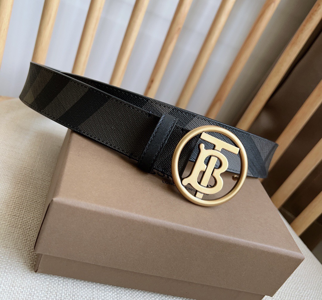 Burberry 巴宝莉专柜同步上新🎉🎉精选London镌刻焕新的品牌微标 扣环饰有抢眼的镀金专属标识图