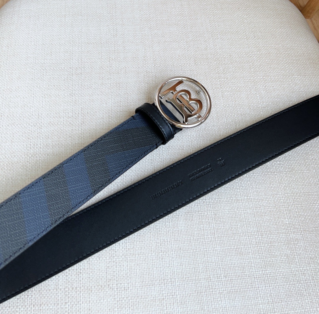 Burberry 巴宝莉专柜同步上新🎉🎉精选London镌刻焕新的品牌微标 扣环饰有抢眼的镀金专属标识图