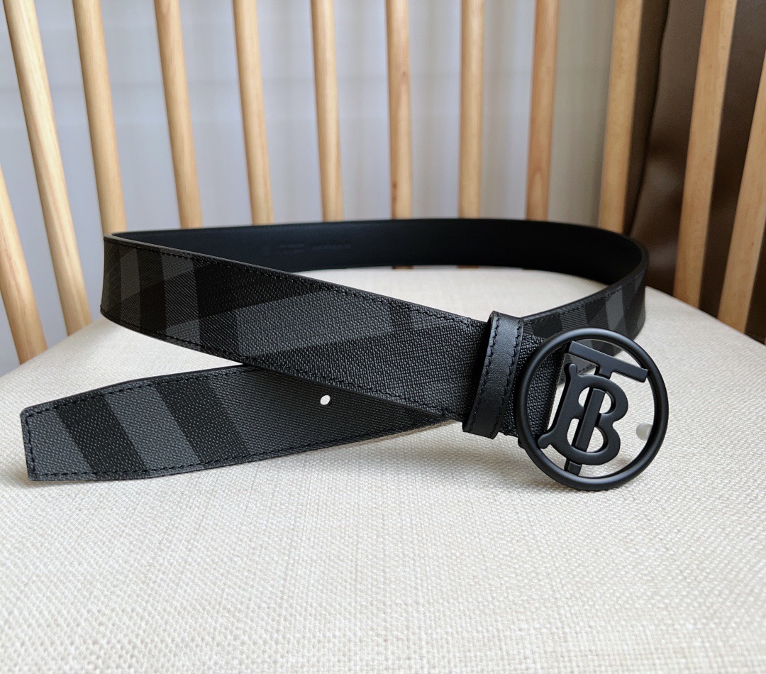 Burberry 巴宝莉专柜同步上新🎉🎉精选London镌刻焕新的品牌微标 扣环饰有抢眼的镀金专属标识图