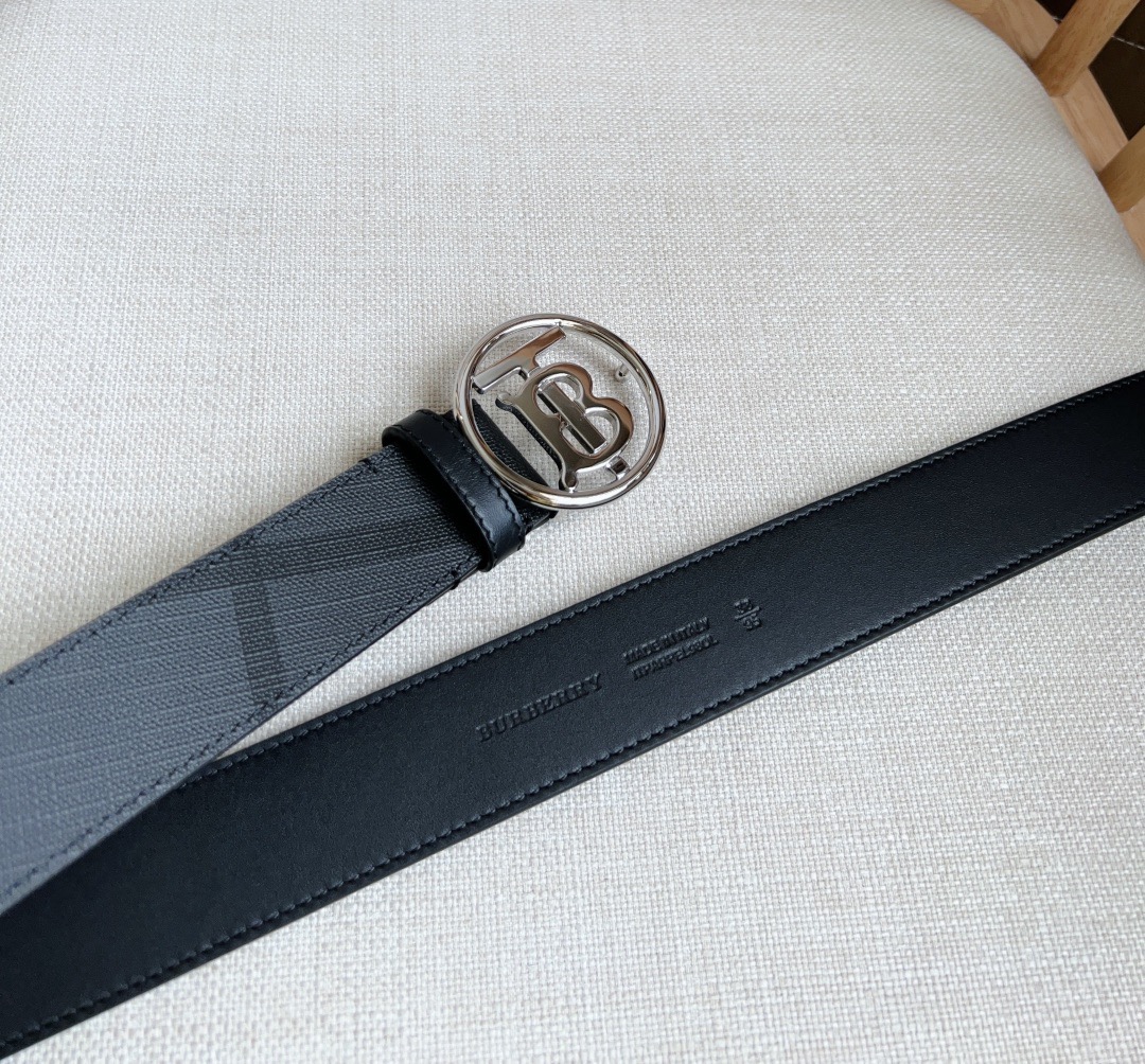 Burberry 巴宝莉专柜同步上新🎉🎉精选London镌刻焕新的品牌微标 扣环饰有抢眼的镀金专属标识图