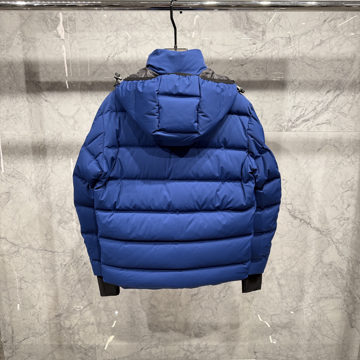 款号900225秋冬新品发布，蒙口滑雪🏂系列羽绒出货，原版购入，全部面料及辅料原版开模，内里填充新国标9