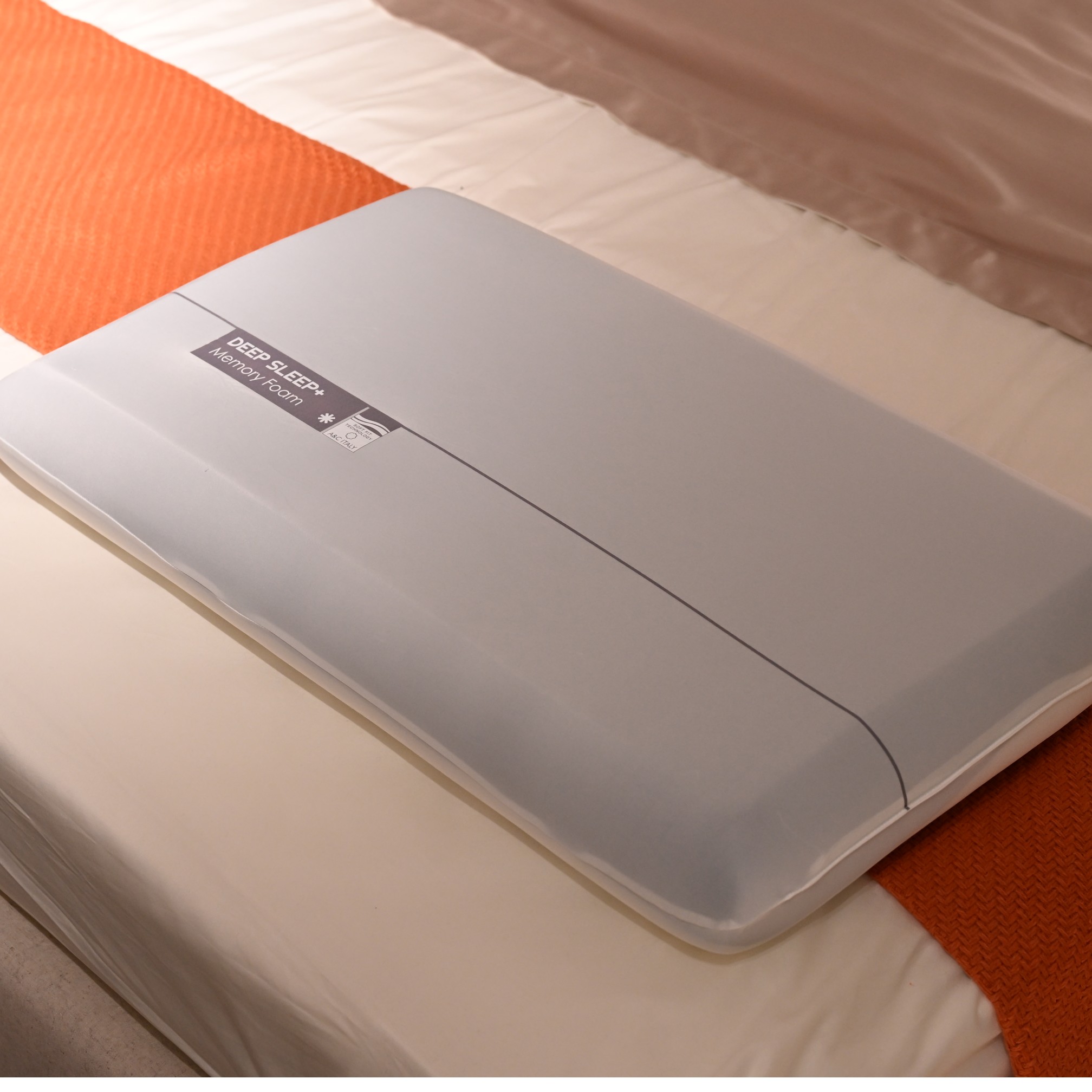 Product Name:** Armani Dual-Core Memory Foam Pillow - Comprehensive 8
