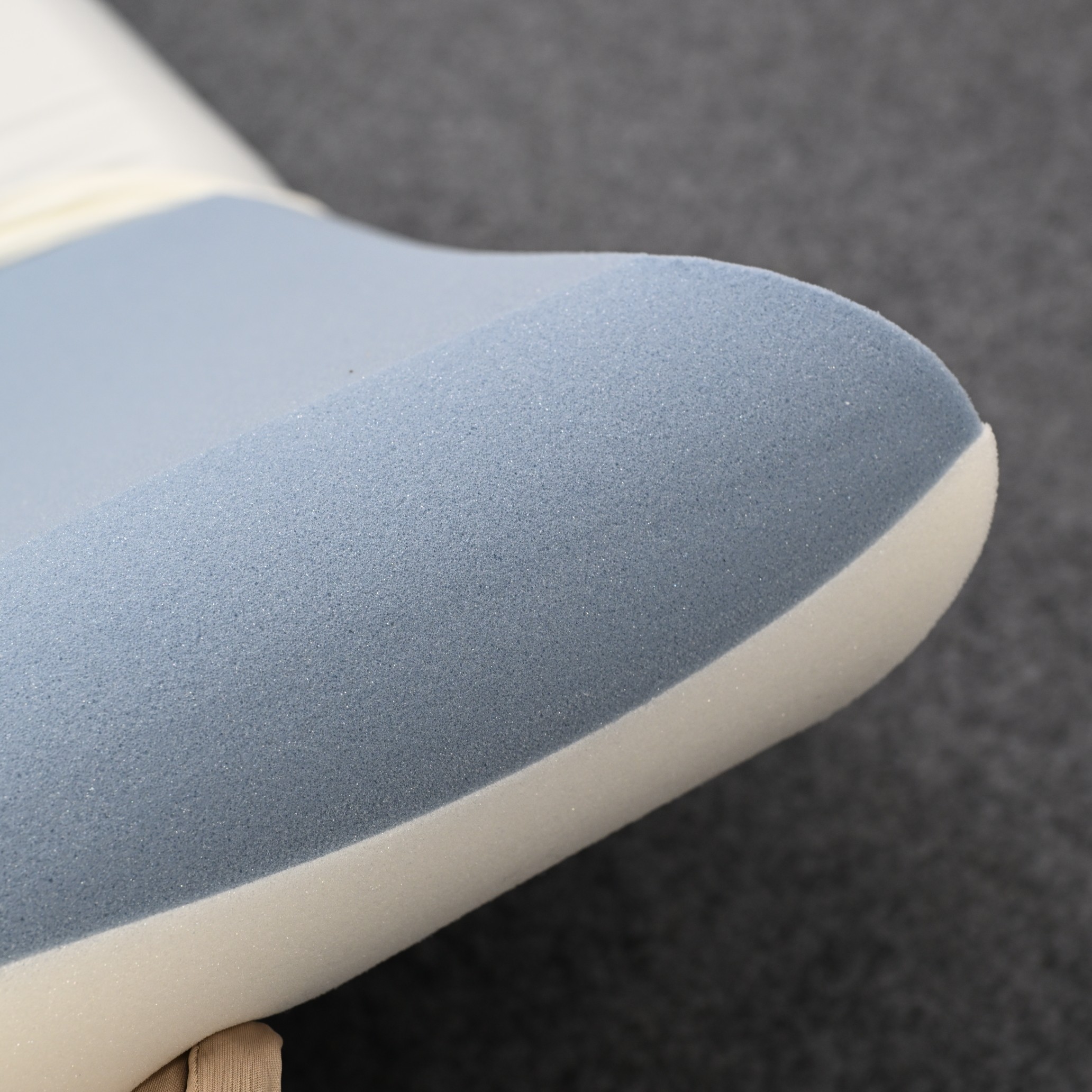 Dual-Tone Core Slow-Rebound Memory Foam Pillow - Comprehensive 9