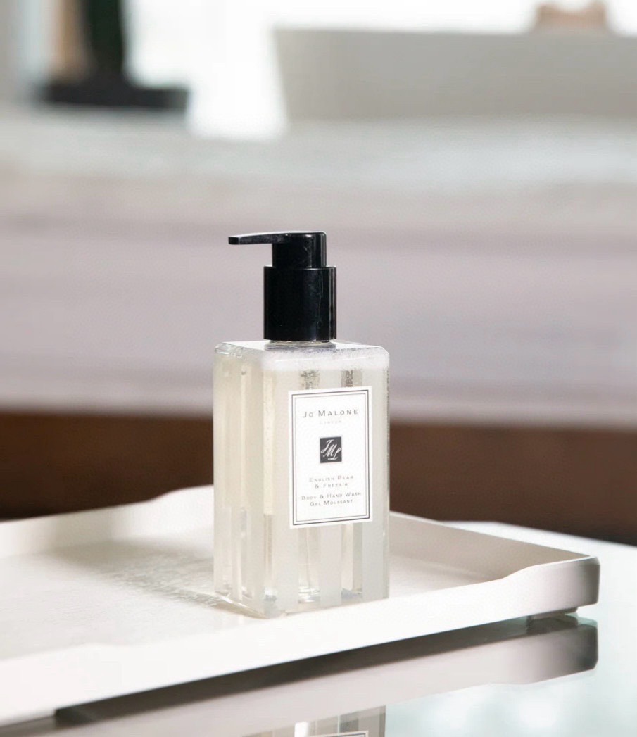 Selecting the right personal fragrance fosters complete relaxation while - Comprehensive 8