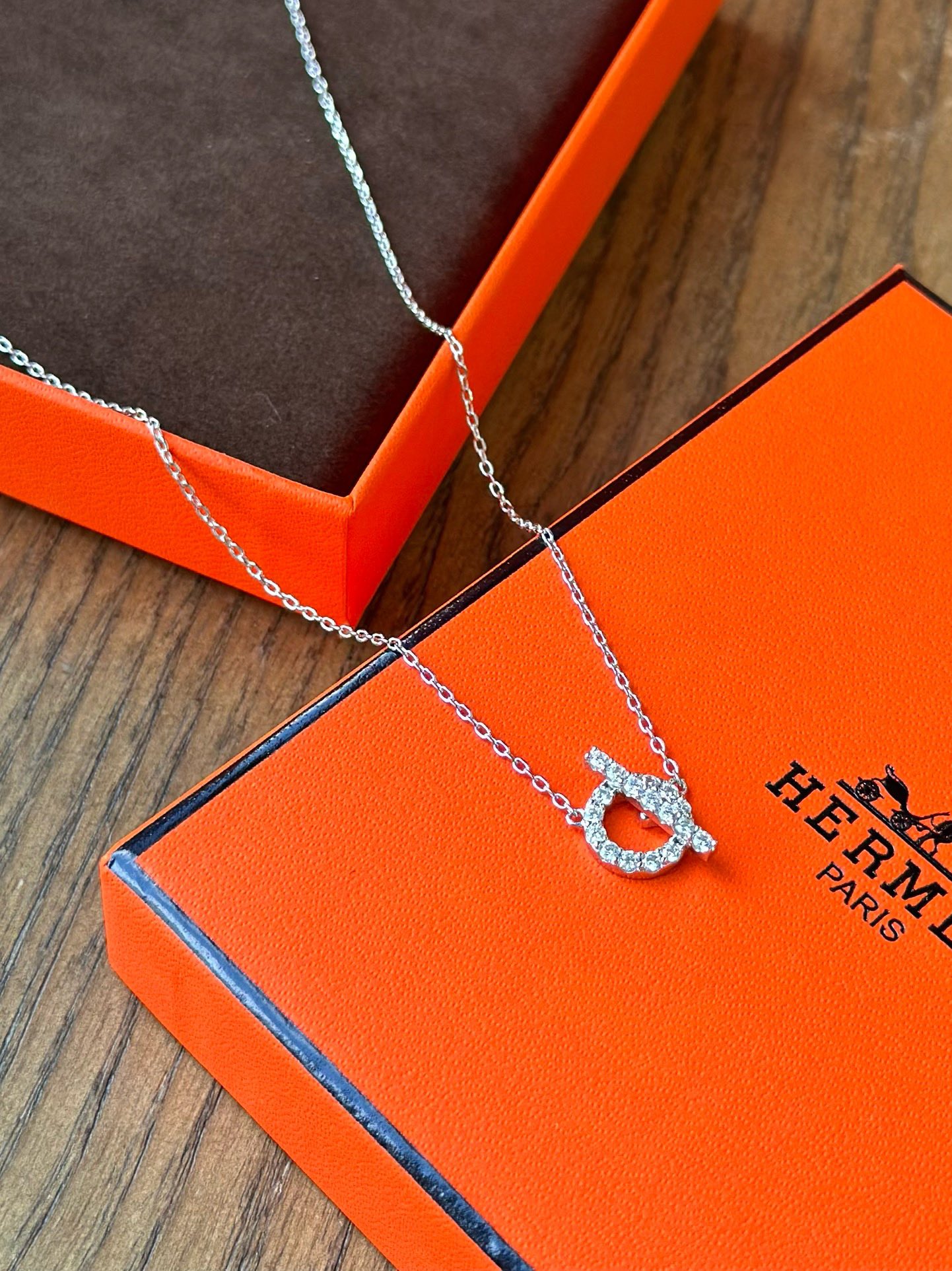 Silver-tone necklace - Comprehensive 6