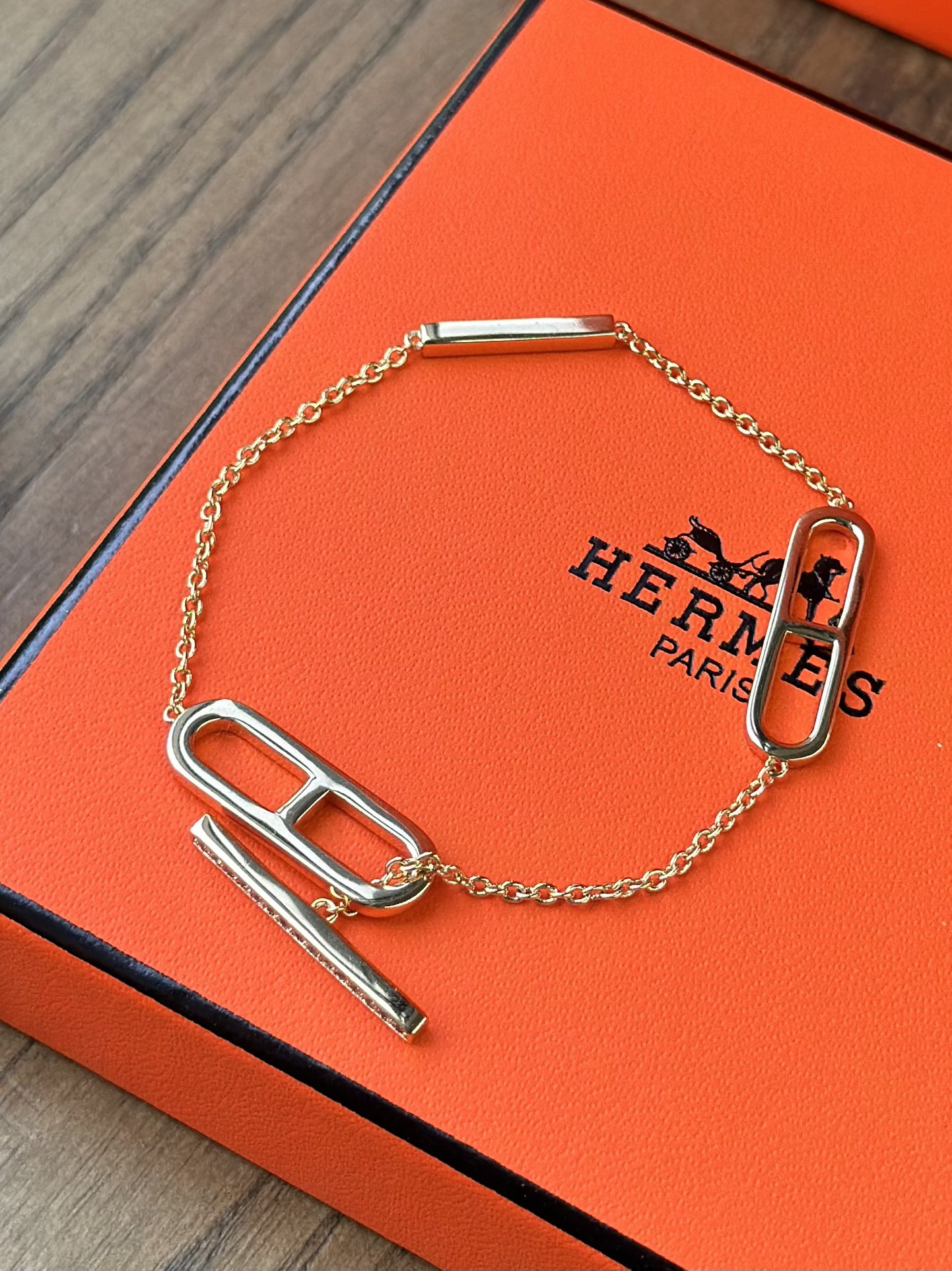 Pavé Anchor Link Bracelet - Comprehensive 9