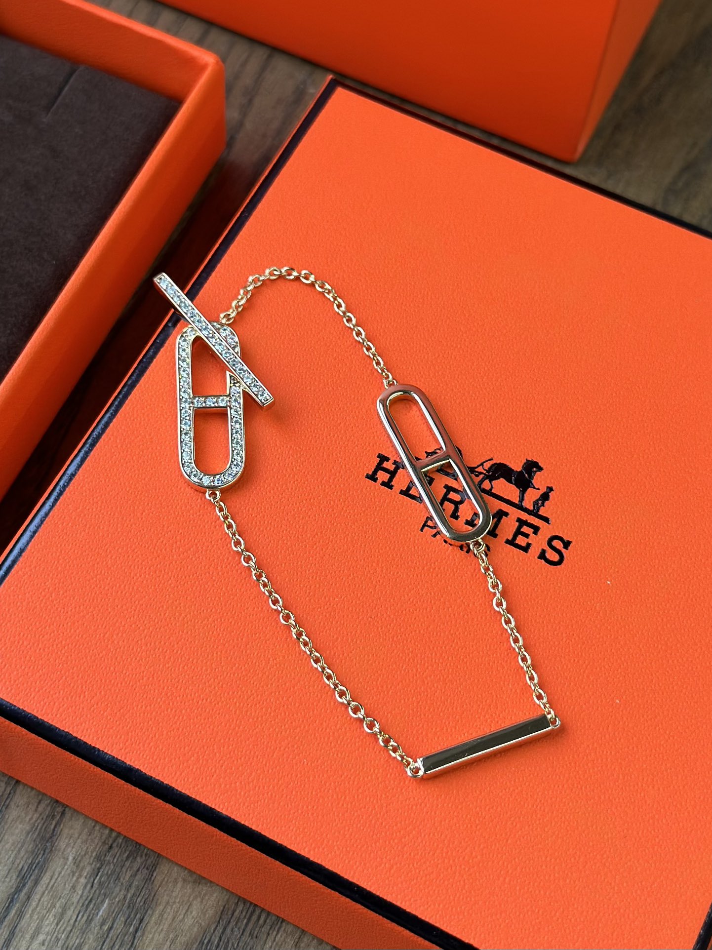 Pavé Anchor Link Bracelet - Comprehensive 5