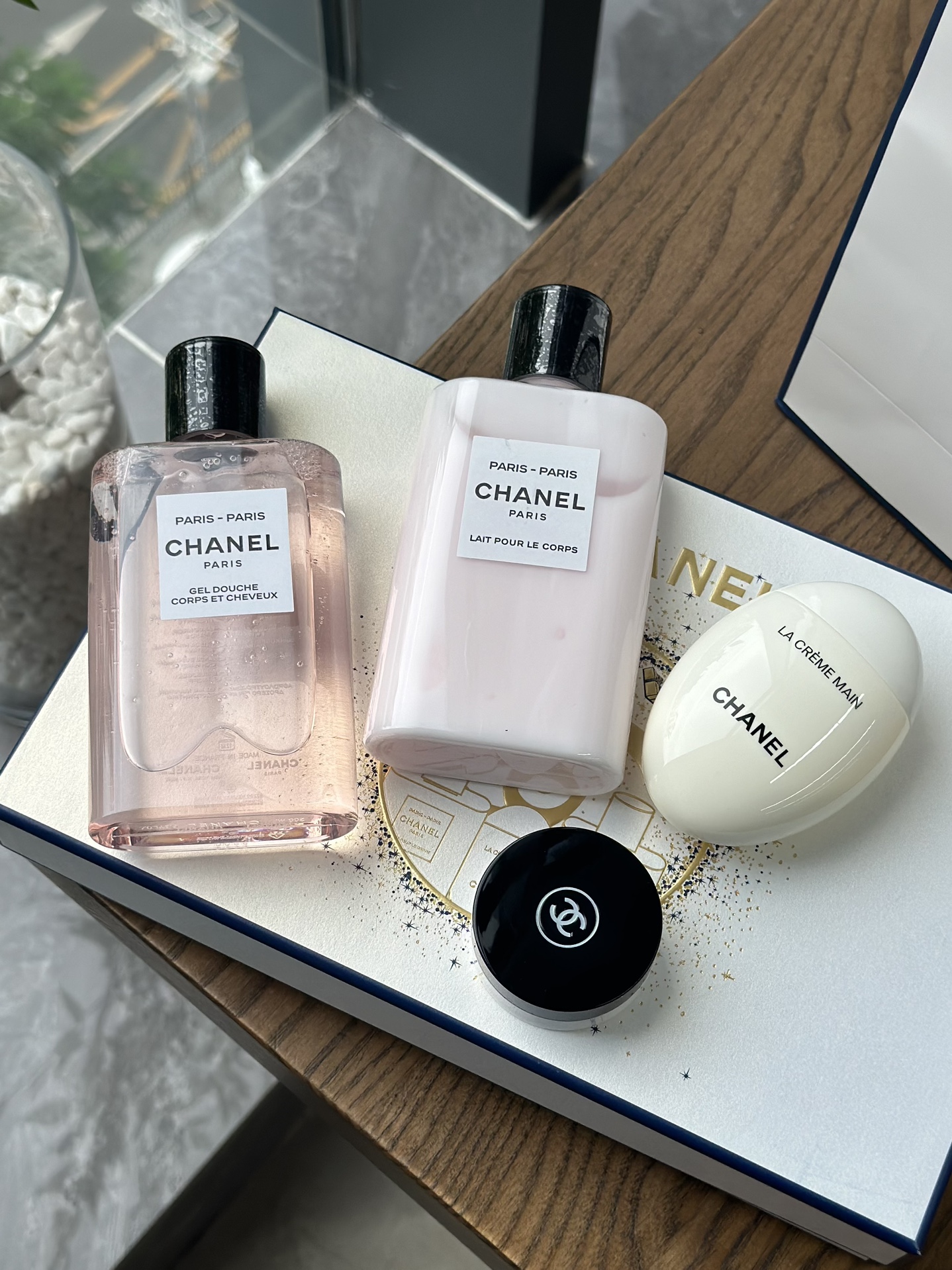 Chanel is defined by an enduring legacy of iconic designs, shaped by the - Comprehensive 4