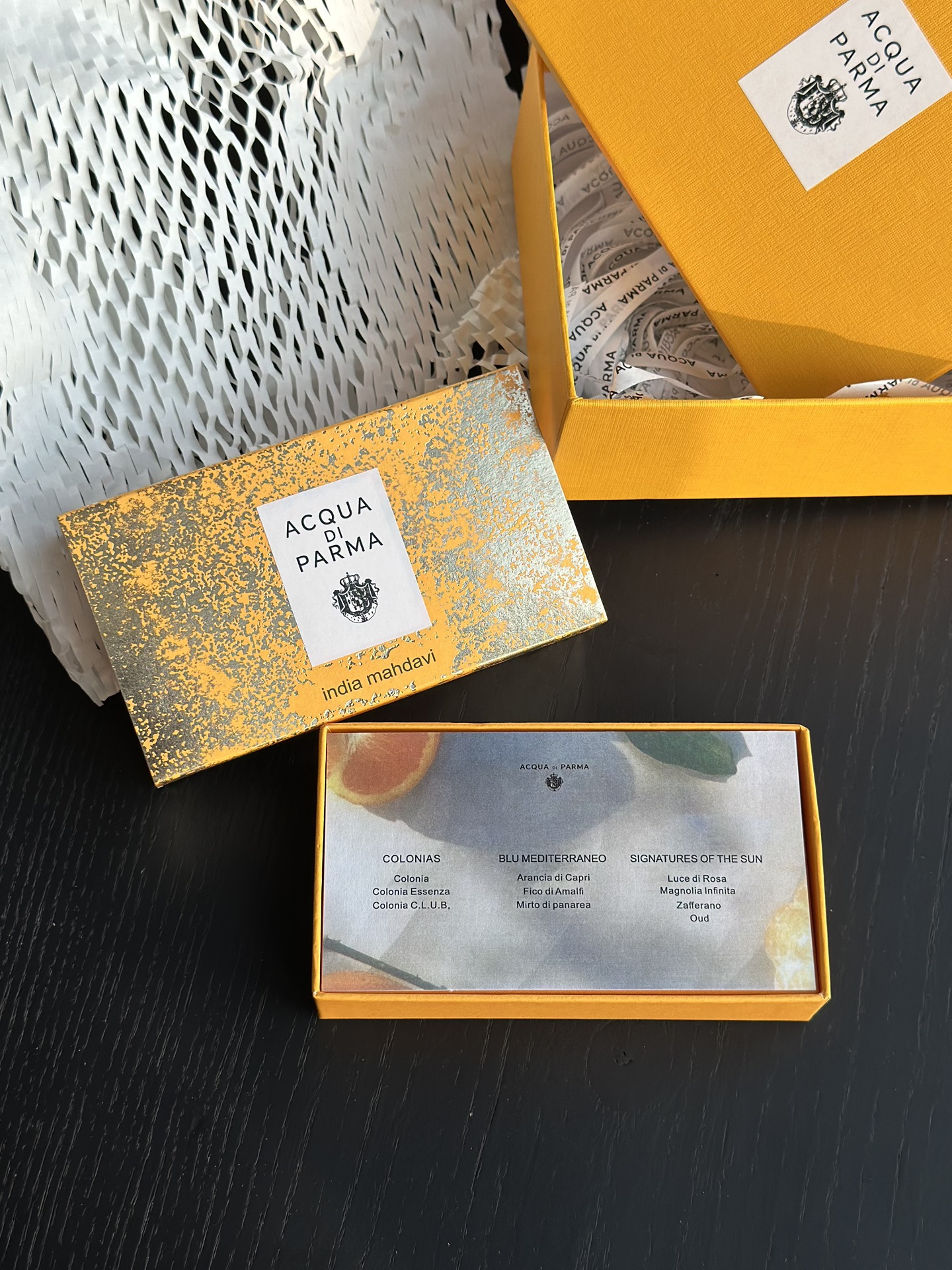 NO:809243,The Parma brand distributes promotional gifts to mainland agents at the end of the year. International brands like this strictly control prices. 10 samples are sold at the lowest price on the entire network. We have purchased some through internal relationships to give back to our old fans. We don’t see them in the market. We recommend stocking up, as they may not be available in the future!  !  !  ,perfume19860909帕尔玛品牌商年底分发给大陆代理商的促销礼品,像这种国际大牌,严格控价,10只小样全网蕞低售+,我们是内部关系要了一些,回馈老粉们,市面见不到也没有,推荐多囤,以后可能也没有了！！！,香水,accessory