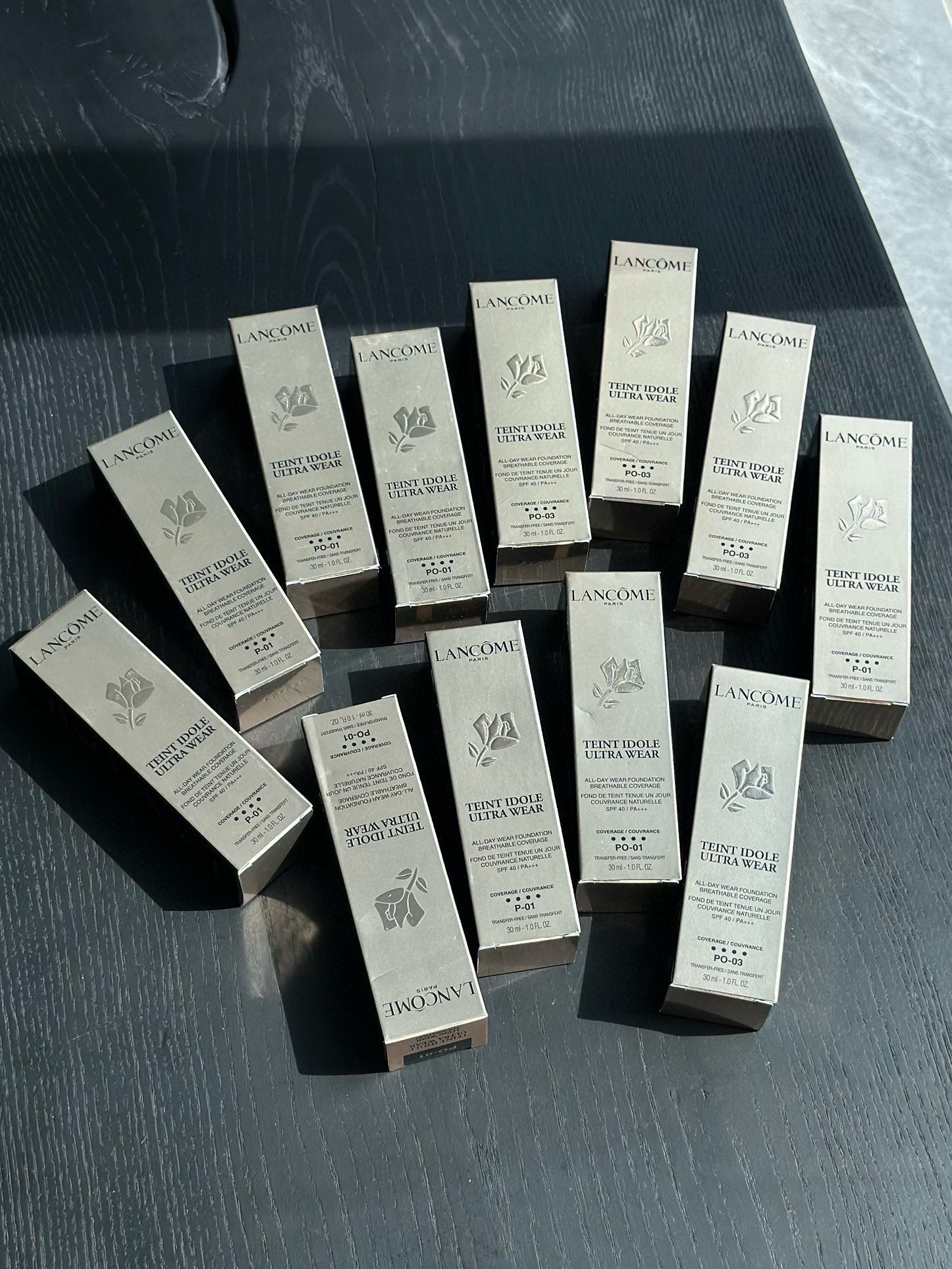 NO:809337,The second generation of Lancôme makeup has changed forever. It’s here. The second generation of Lancôme liquid foundation!  'Oil control, makeup long-lasting, high coverage, natural and light' texture is mousse-like and silky and easy to apply!  And it doesn’t dry quickly, making it easier for novices to use!  It sticks to the skin without feeling, is translucent and clean. It still has a light makeup feel after being layered many times!  !  Mom is so angry!  !  !  The powder is very fine, not easy to stick to the powder, and has a flawless soft matte finish, which makes people fall in love!  ,makeup19860909兰蔻持妆变天啦第二代它来了 第二代兰蔻粉底液！“控油、持妆、高度遮瑕、自然轻透”质地慕斯般的丝滑好推开！而且不速干、新手用起来更简单！贴肤无感、清透又干净.多次叠加依旧是轻薄的妆感！！妈生好皮了简直！！！粉质很细腻、不易卡粉厚重、无暇柔雾妆感,直接让人爱了！,彩妆,accessory