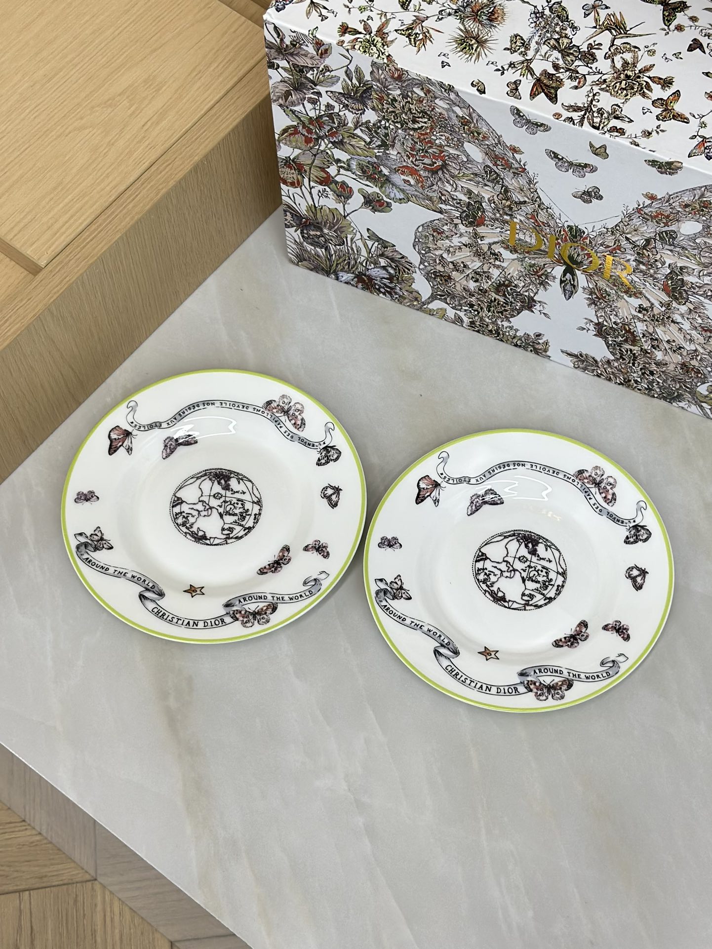NO:809708,(Details of the coffee saucer) Exquisite utensils make life more ritualistic and make your mood happier!  The design of the coffee saucer is very exquisite!  The pattern is also very high-end!  It can also be used as a dessert plate for daily use, it is beautiful and practical!  Great value for money!  ,tea set    cup19860909（咖啡碟细节）精致的器具,让生活更有仪式感,心情也偷悦起来！咖啡碟的设计非常精致！图案也很高级！日常使用也可以当甜品碟使用、好看又实用！性价比超高！,茶具,accessory