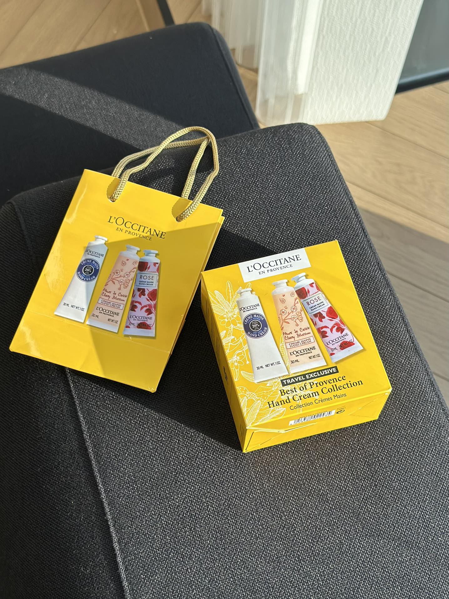 NO:810266,L'Occitane autumn and winter limited edition hand cream gift box!  !  !  Give your body a sense of thoughtfulness and fill you up instantly!  !  !  , hand cream19860909欧舒丹秋冬限定护手霜礼盒！！！ 送人体贴感直接拉满！！！,护手霜,accessory