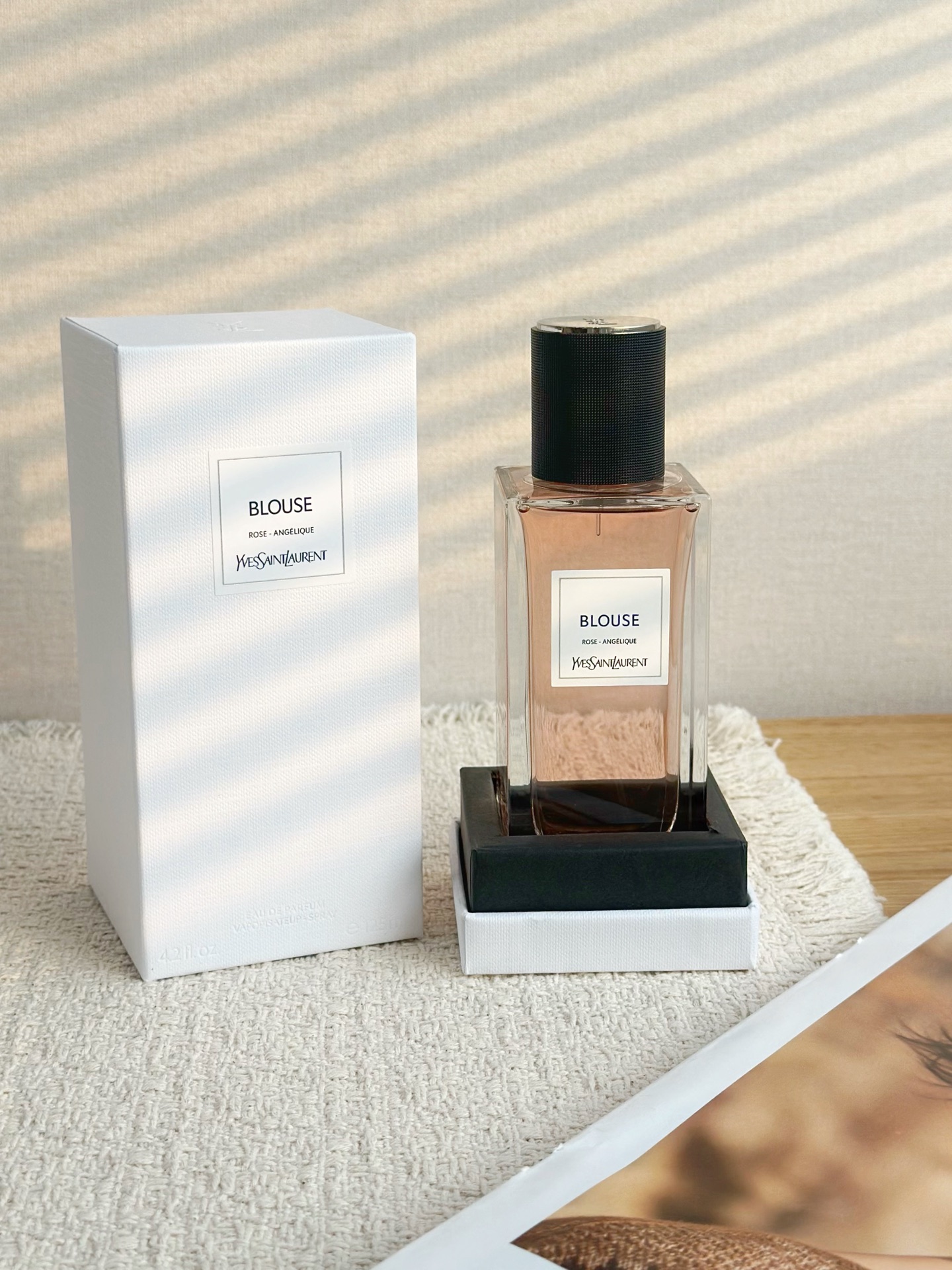 NO:850974,YSL Yves Saint Laurent Haute Couture - Shirt 125ml. Neutral fragrance. Fragrance: woody floral. Top notes: pink pepper, bergamot, galbanum, middle notes: rose angelica, base notes: musk, cashmere, perfume, saint laurent, saint laurent.19860909YSL 圣罗兰高定-衬衣125ml 属性中性香 香调木质花香调 前调粉红胡椒 香柠檬 白松香 中调玫瑰 当归 后调麝香 开司米酮,香水,saint laurent,saint laurent,accessory