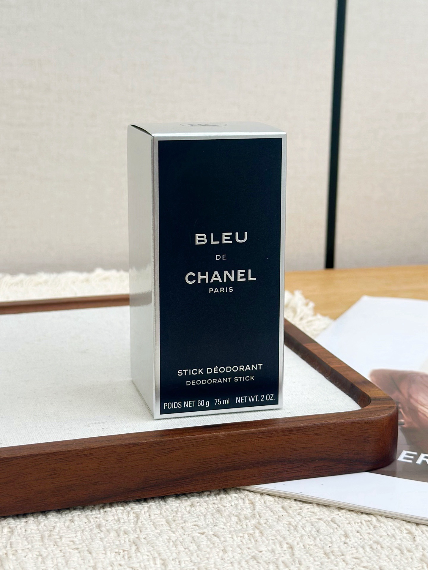 NO:894593,When it comes to Chanel, the reputation of a century-old luxury brand is firmly at the top of the industry. The BLEU DE CHANEL men's fragrance series has been an unsurpassed benchmark for men's fragrances in the past ten years. It covers the entire line of perfume, shaving care, body care, and antiperspirant accessories. The popularity at home and abroad remains high all year round!  This antiperspirant deodorant is an exclusive fragrance care item in the series. It is not a basic cleansing and care product. Once used, it will be directly included in the unlimited repurchase list. You just need to close your eyes in summer!  !  !  , toiletries, perfume, chanel, chanel19860909提起香奈儿,百年顶奢大牌口碑稳居行业顶端,BLEU DE CHANEL蔚蓝男士香氛系列更是近十年男士香氛无法超越的标杆,全线涵盖香水、剃须洗护、身体护理、止汗香体配套单品,海内外热度常年居高不下！这支止汗香体膏是系列专属香氛护理单品,不是基础清洁洗护,用过直接列入无限回购清单,夏天刚需闭眼冲！！！,洗护用品香水,chanel,chanel,accessory