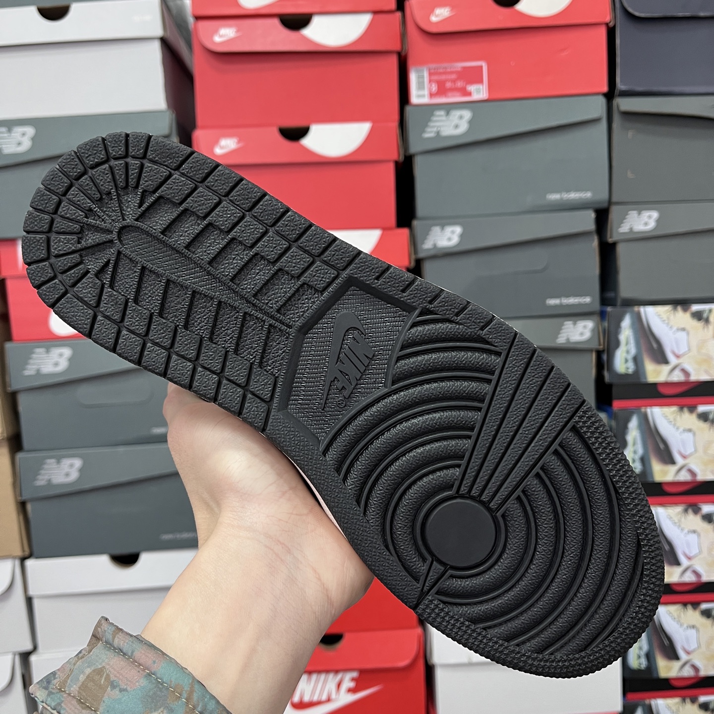  纯原 Air Jordan AJ1 Retro High 高帮黑摩卡小倒钩 -105 高端零售特供批次