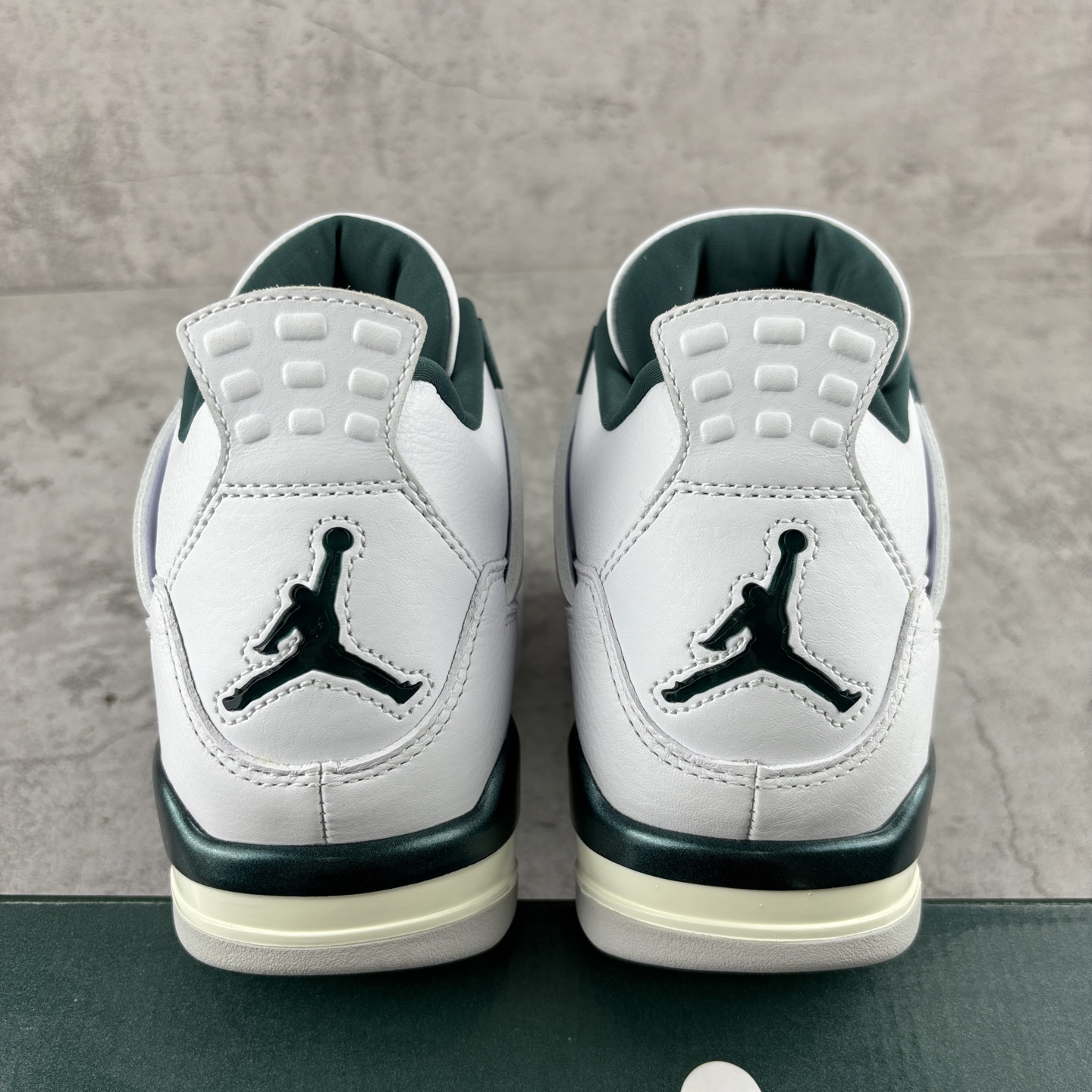  特价 Air Jordan 4 Retro Oxidized Gree AJ4 乔4白绿 FQ8138