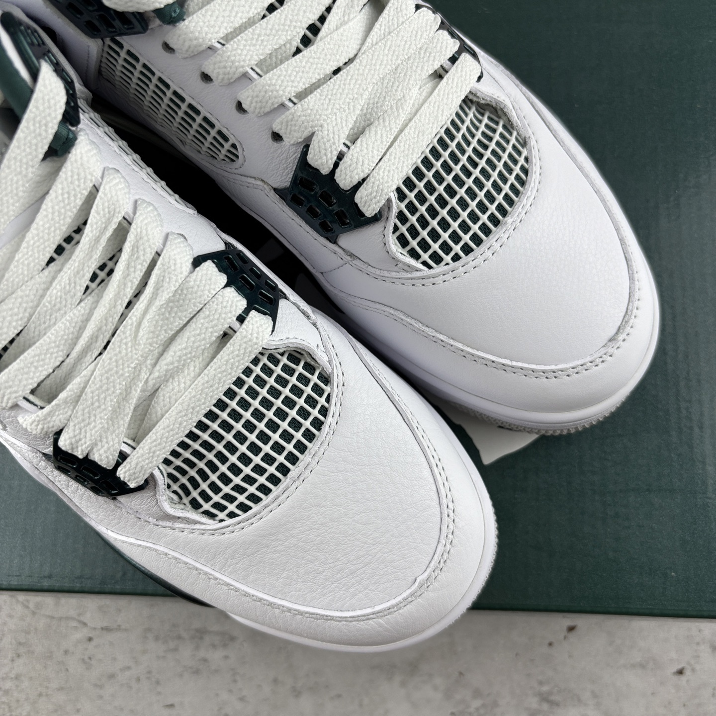  特价 Air Jordan 4 Retro Oxidized Gree AJ4 乔4白绿 FQ8138