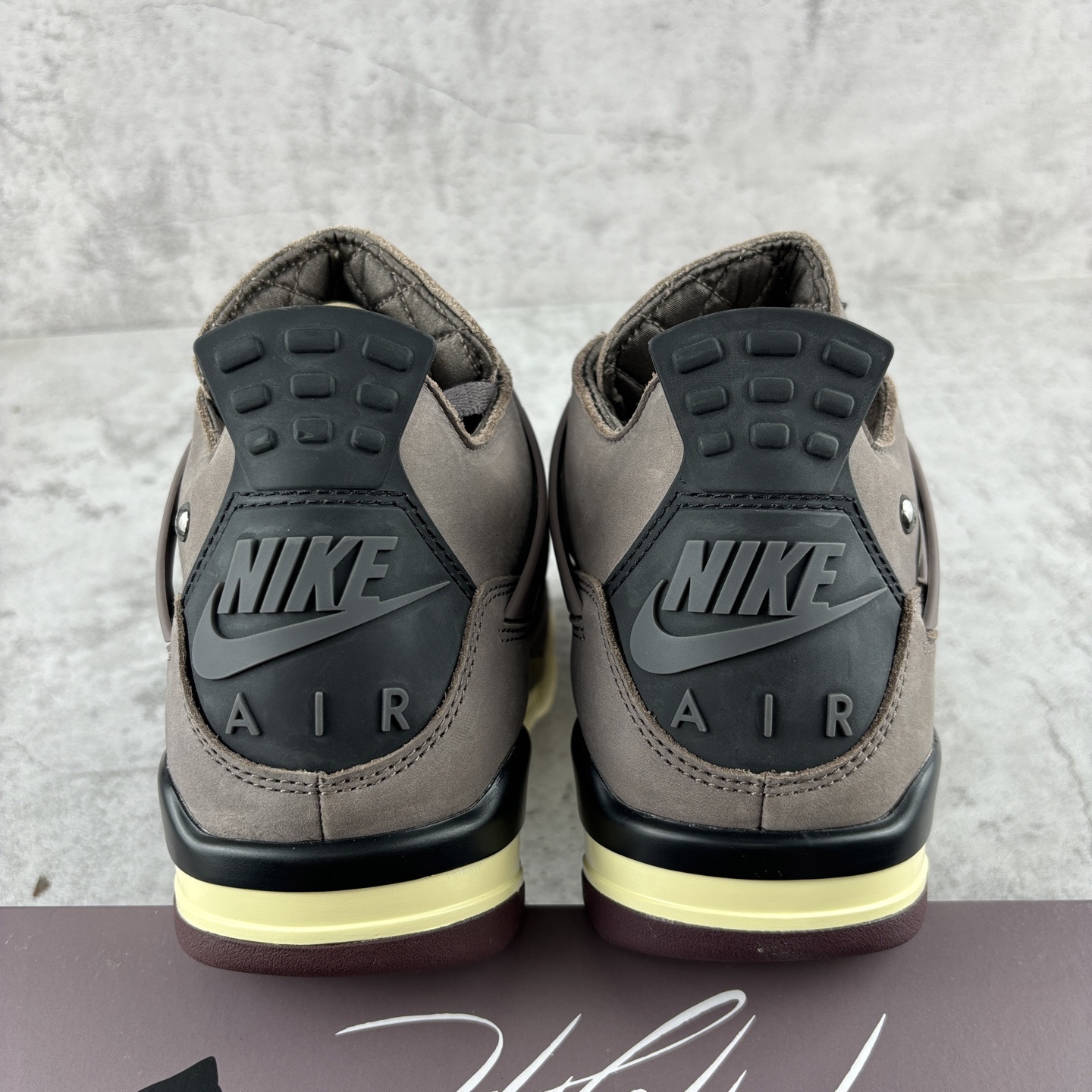  特价 A Ma Maniére x Air Jordan 4 Violet Ore AJ4 乔4联名款