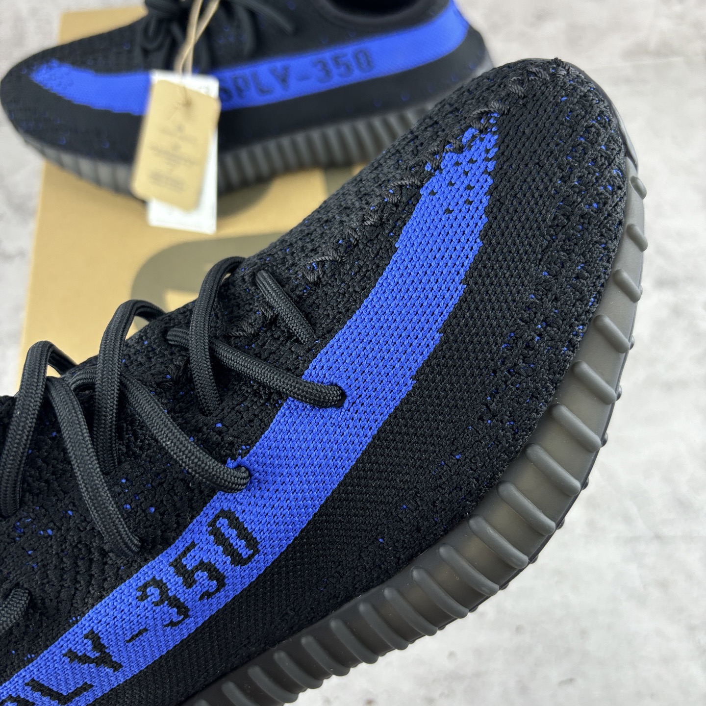  特价 Ad Yeezy 350 Boost V2 Dazzling Blue GY7164 阿迪达斯椰
