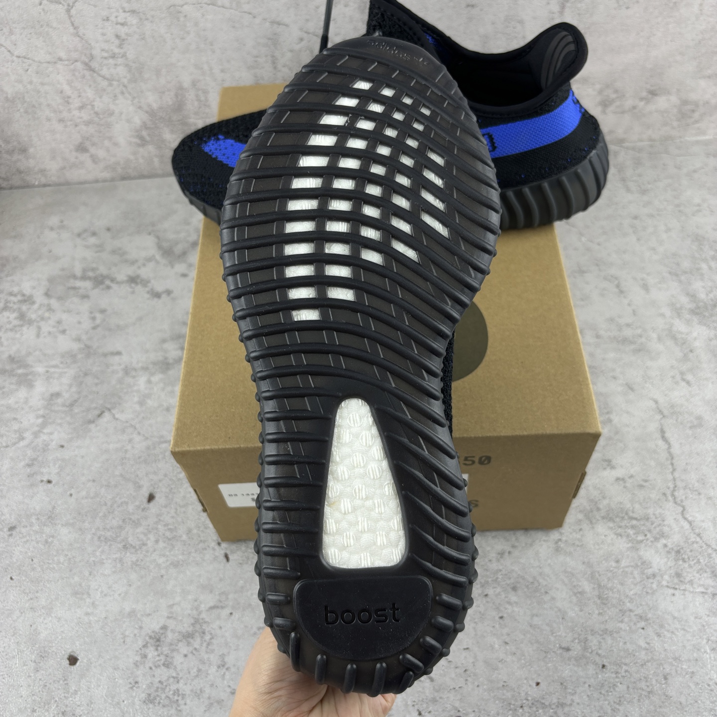  特价 Ad Yeezy 350 Boost V2 Dazzling Blue GY7164 阿迪达斯椰