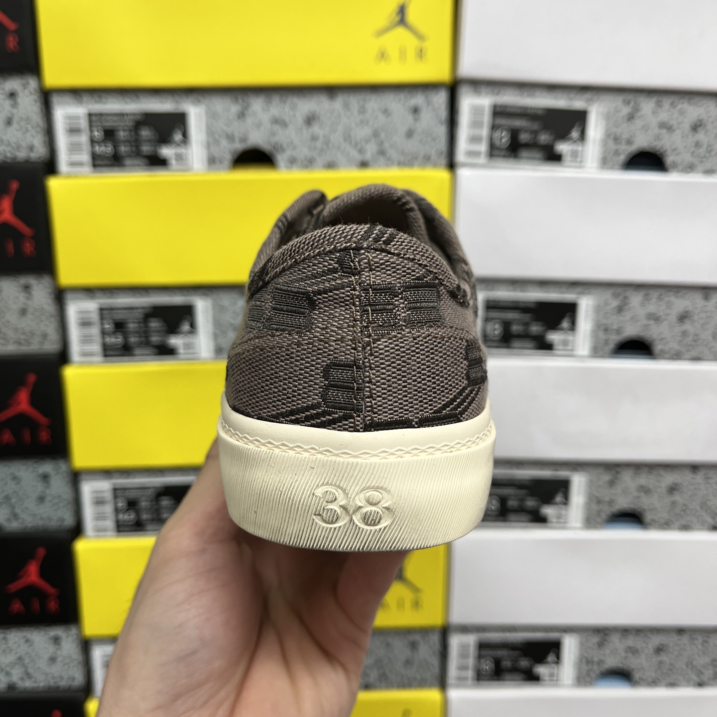  顶级天花板级别 巴黎世家破洞做旧布鞋  格子棕，Balenciaga 巴黎世家 Paris 破洞洗旧高