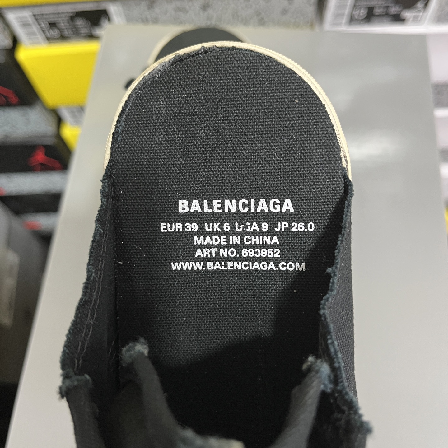  顶级天花板级别 巴黎世家破洞做旧布鞋 半托 黑色，Balenciaga 巴黎世家 Paris 破洞洗旧