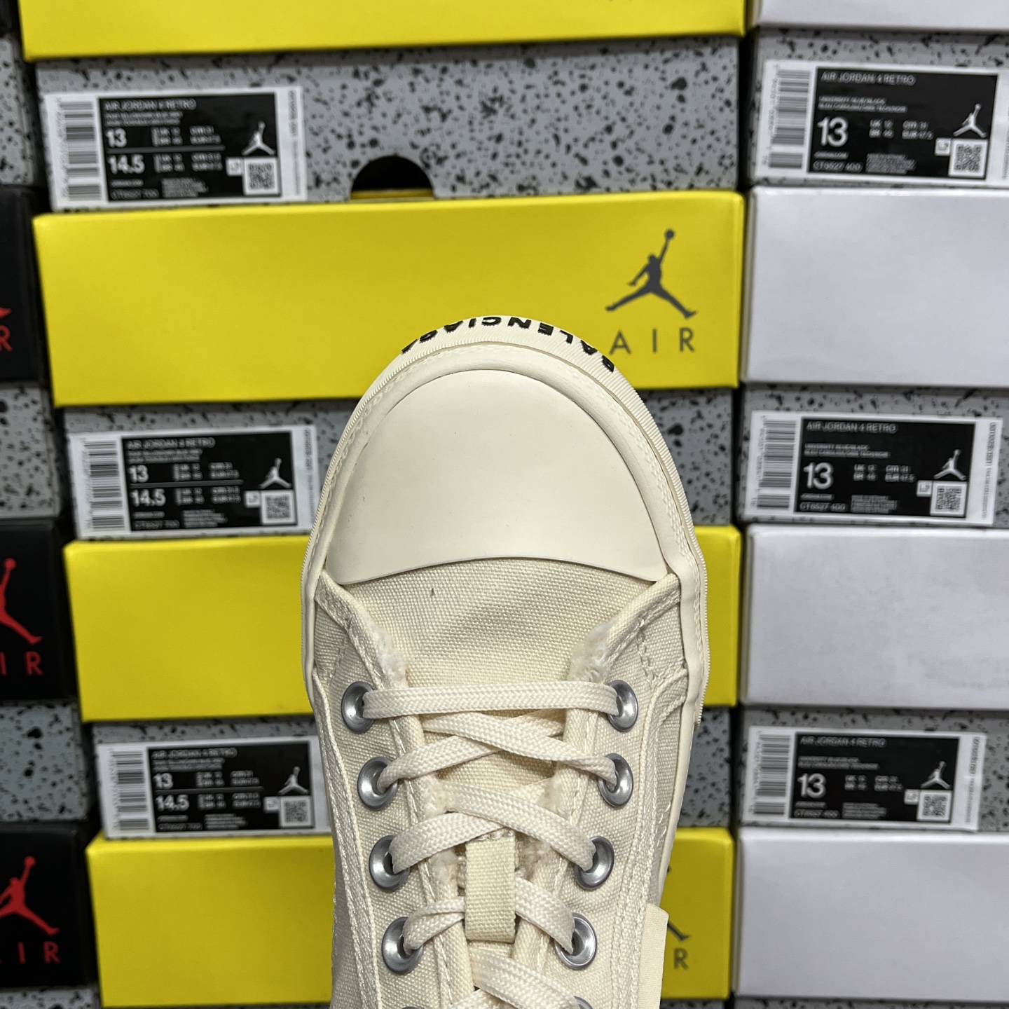  顶级天花板级别 巴黎世家破洞做旧布鞋 半托 米白，Balenciaga 巴黎世家 Paris 破洞洗旧