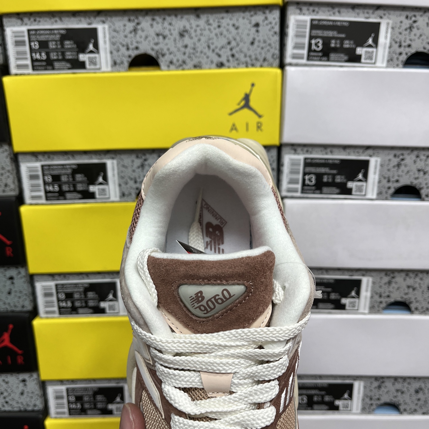  纯原 New Balance NB9060 红豆色 联名款 复古休闲运动慢跑鞋 U9060EEH

全
