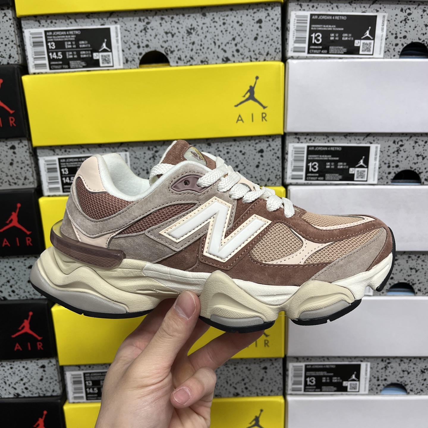  纯原 New Balance NB9060 红豆色 联名款 复古休闲运动慢跑鞋 U9060EEH

全