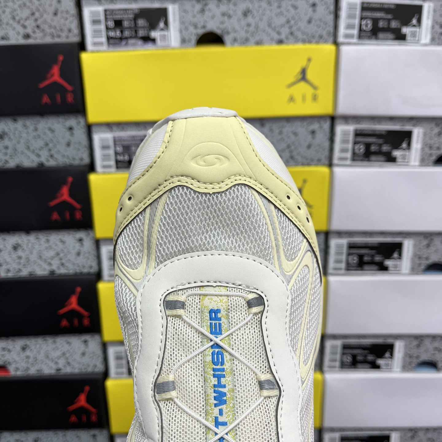  萨洛蒙 Salomon XT-Whisper sandy Liang 香草色 探索者系列 纯原版本
潮