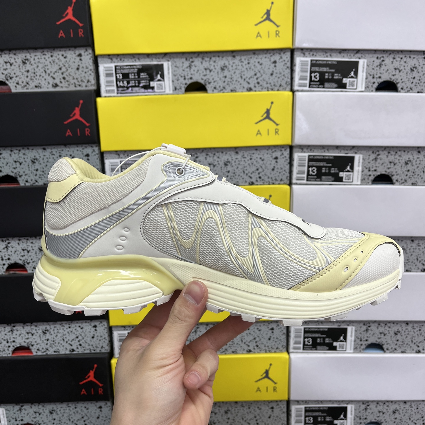  萨洛蒙 Salomon XT-Whisper sandy Liang 香草色 探索者系列 纯原版本
潮