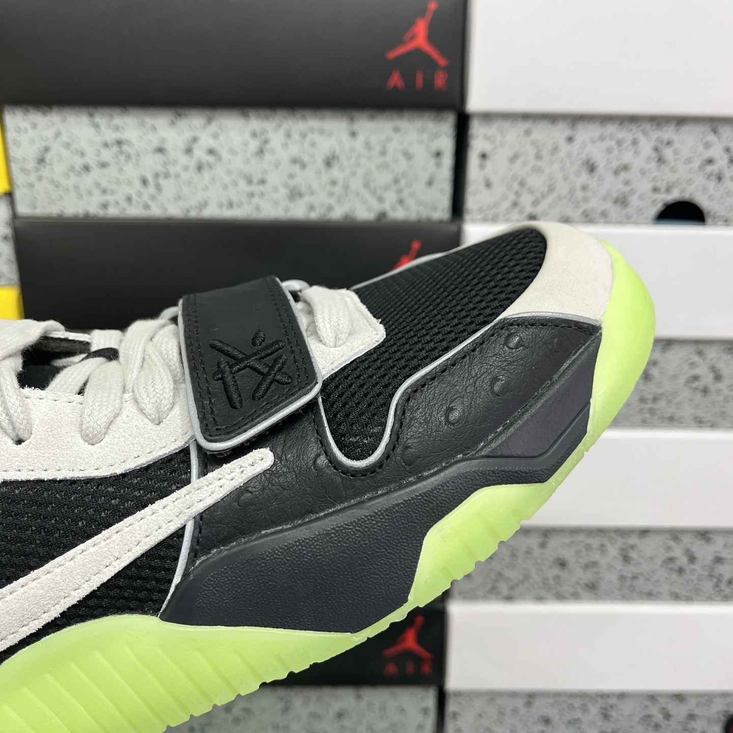 纯原 Travis Scott x Jordan AJ Cut The Check 荧光绿 TS倒钩联名