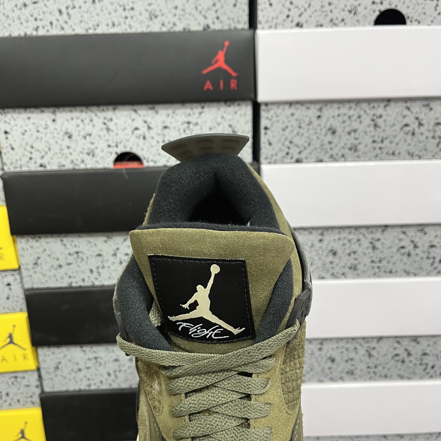 R1版 Jordan Air Jordan 4 ” Olive “ AJ4 军绿色 FB9927-200