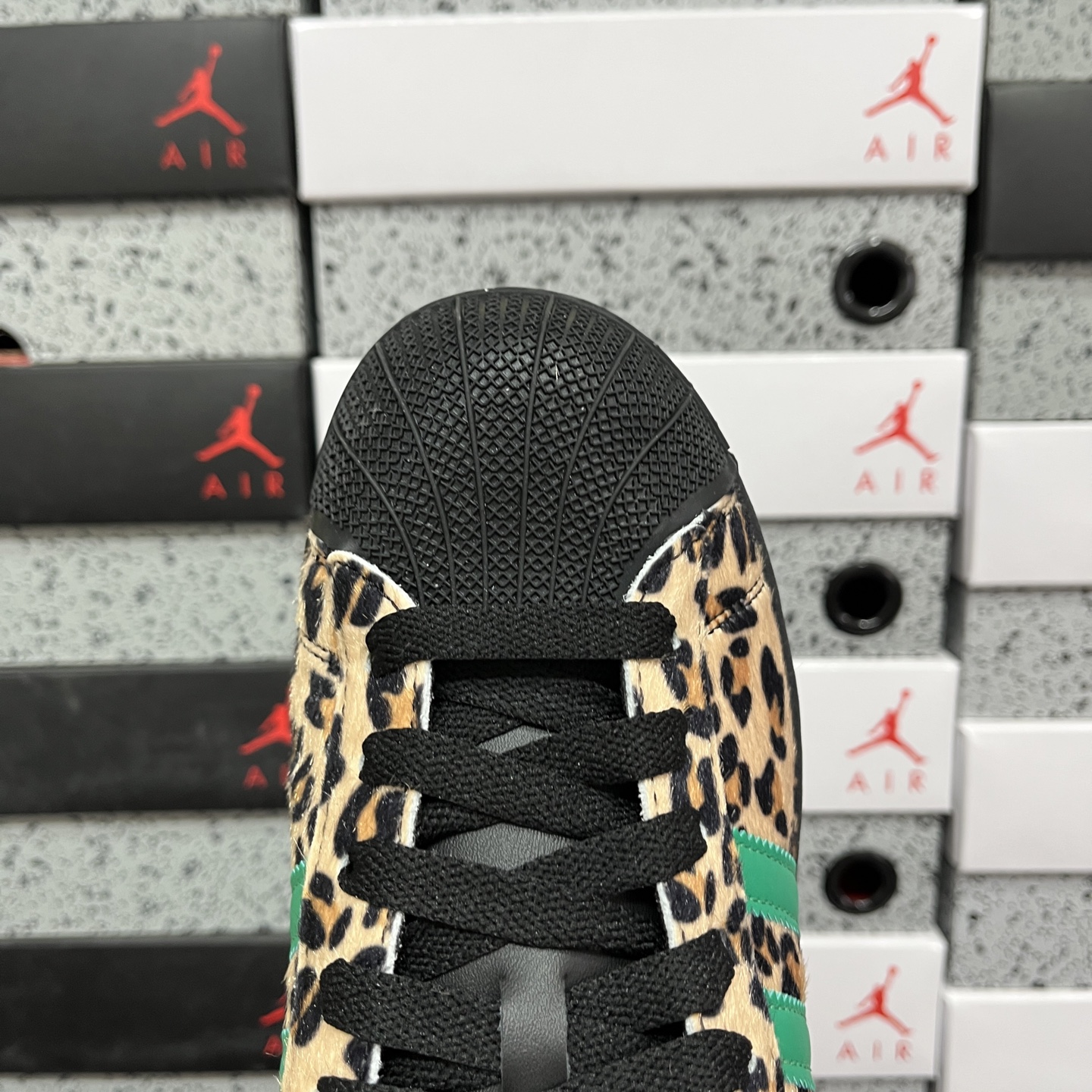adidas originals SUPERSTAR Leopard 黑绿色货号：jp-8175尺码：3