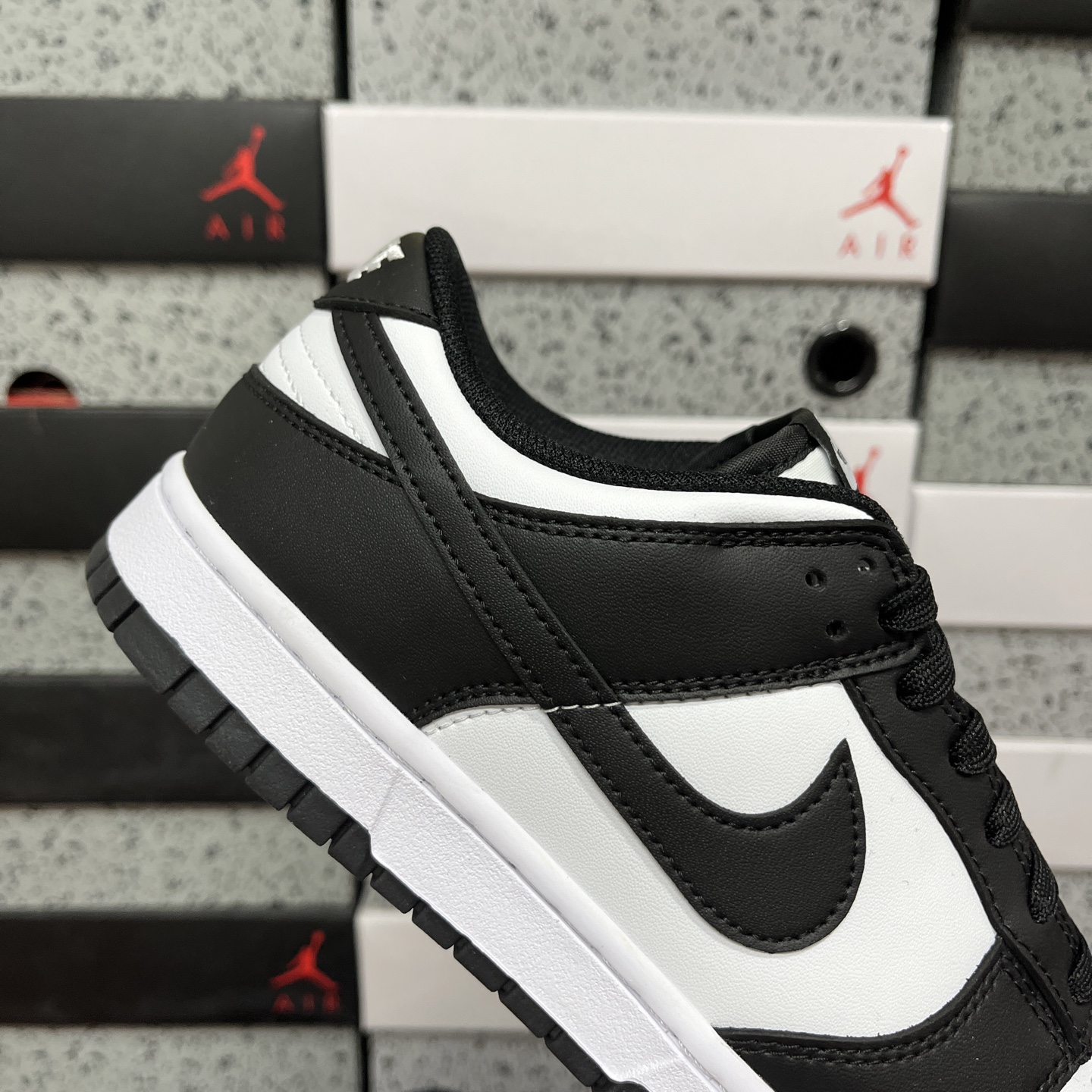 版 NK SB Dunk Low“黑白熊猫 口碑大厂出品 品控大底版型不断改良更新 全套原纸板楦头开发 