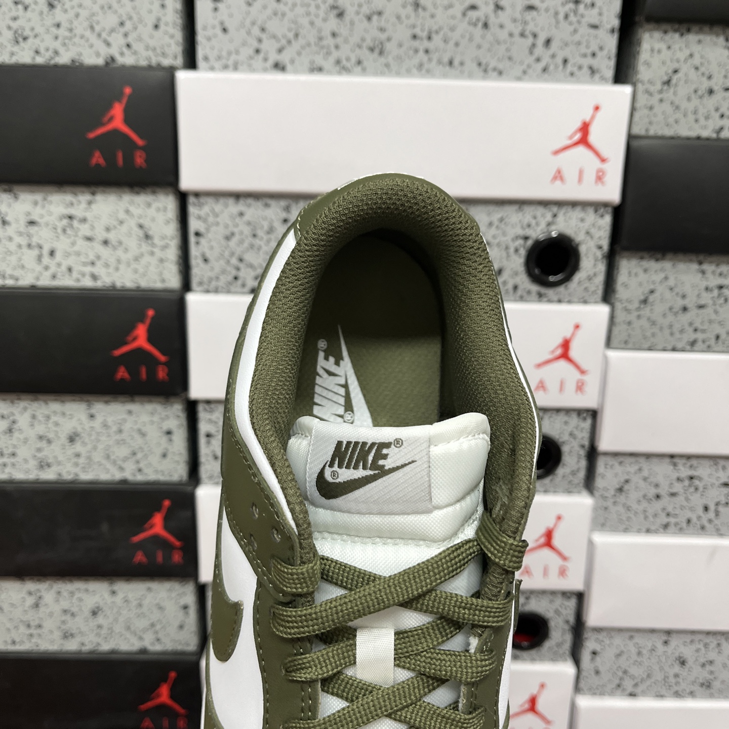 纯原 dunk橄榄绿 毫无疑问市场中端王者 实力大厂出品 新配色陆续开发 利润个位数只为口碑 全套原纸板