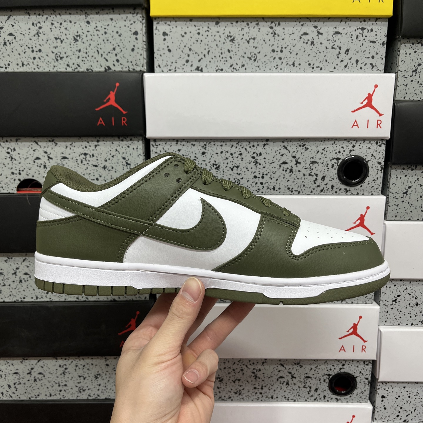 纯原 dunk橄榄绿 毫无疑问市场中端王者 实力大厂出品 新配色陆续开发 利润个位数只为口碑 全套原纸板