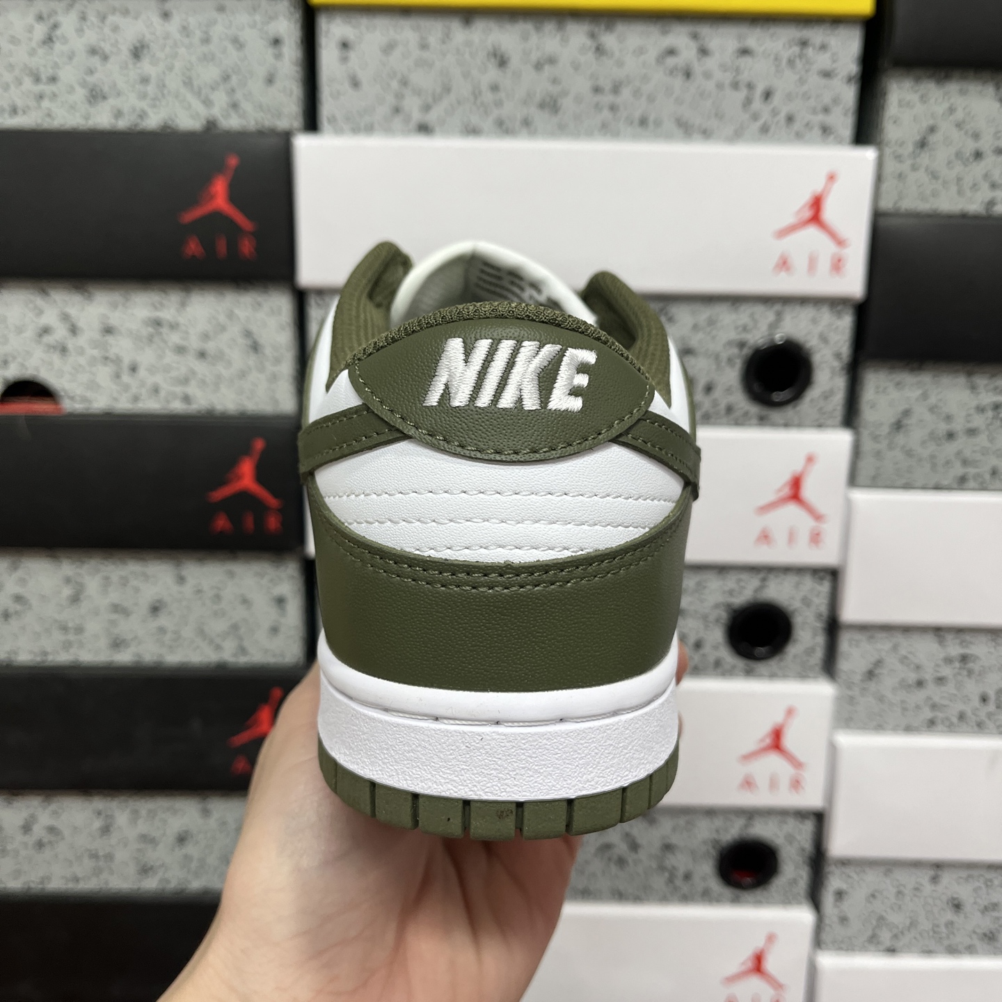 纯原 dunk橄榄绿 毫无疑问市场中端王者 实力大厂出品 新配色陆续开发 利润个位数只为口碑 全套原纸板