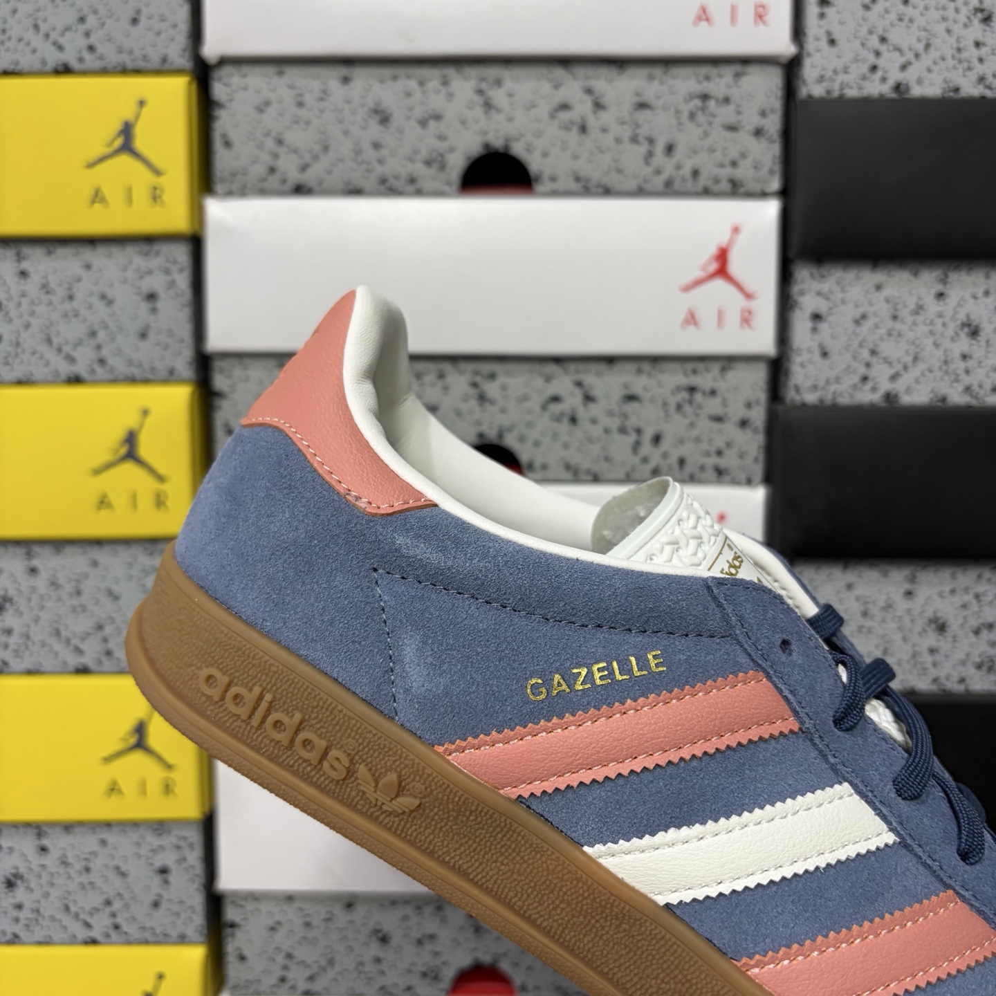 Adidas Originals Gazelle INdoor  蓝粉 阿迪达斯 三叶草休闲防滑耐磨低帮